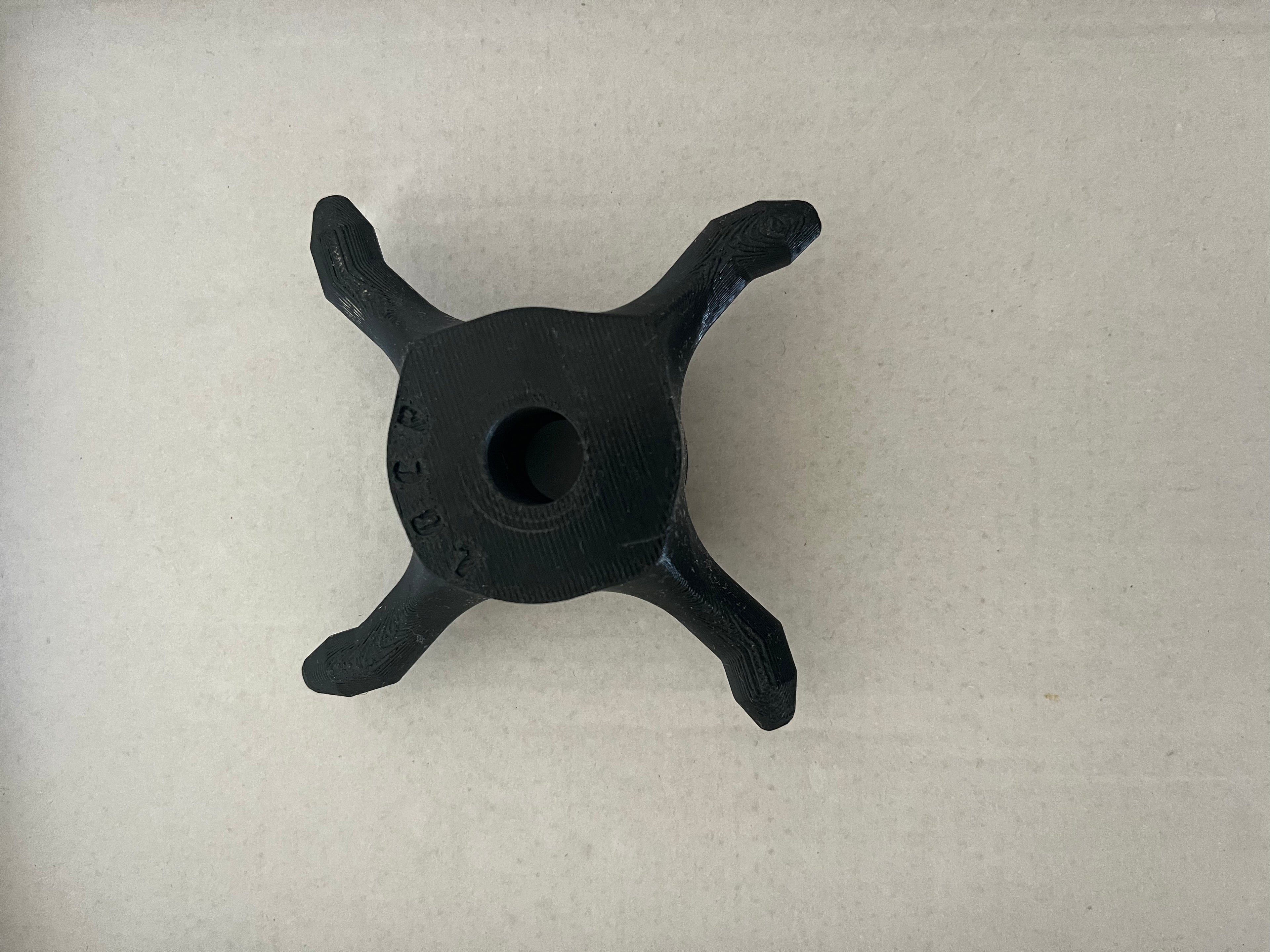 Petite tête rotative